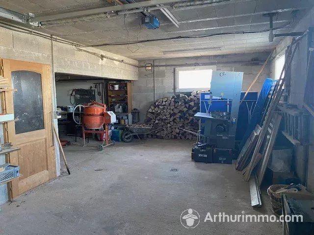 Maison - 167 m² - 9 pièces