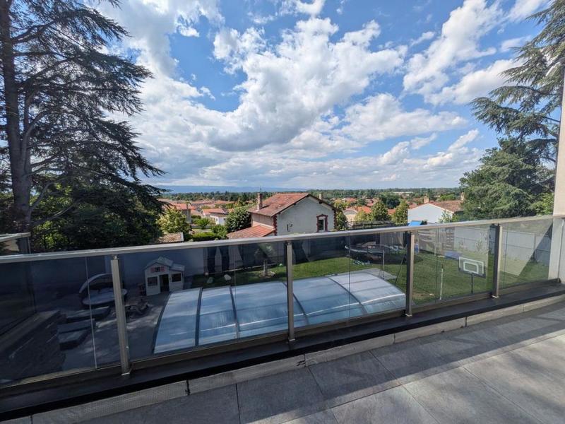 Maison - 178 m² - 6 pièces