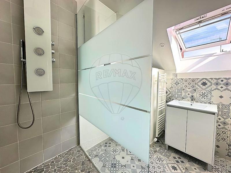 Corps de ferme - 160 m² - 8 pièces