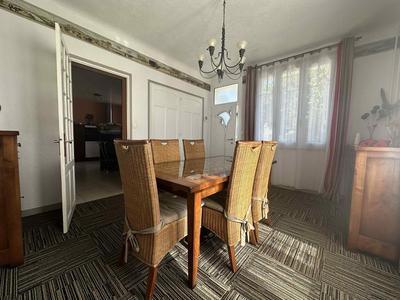 Maison - 170 m² - 7 pièces