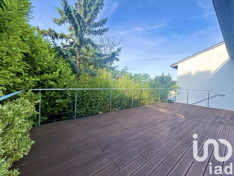 Maison - 211 m² - 6 pièces