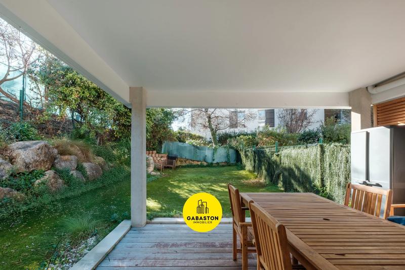 Appartement - 81 m² - 4 pièces