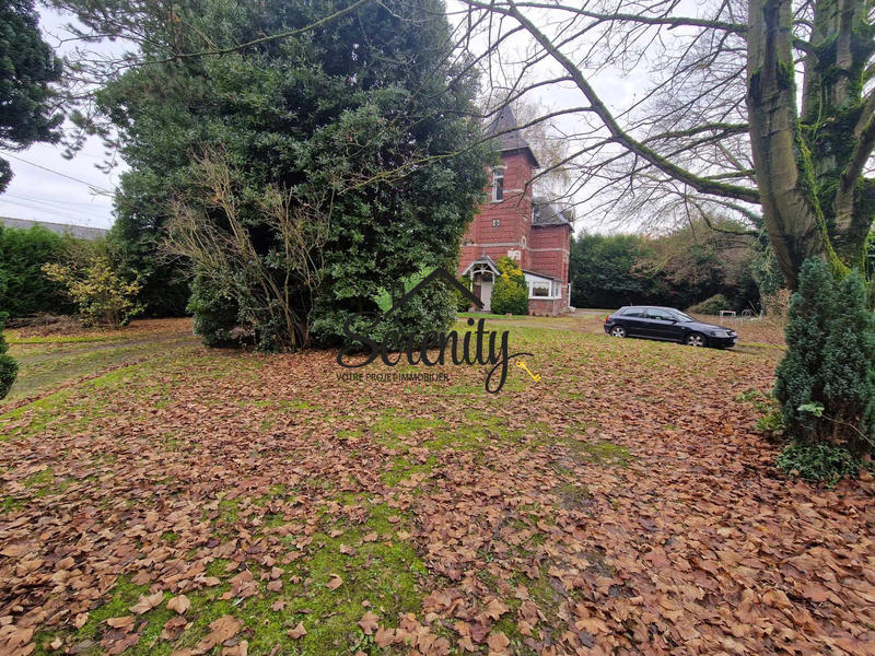 Maison - 180 m² - 8 pièces