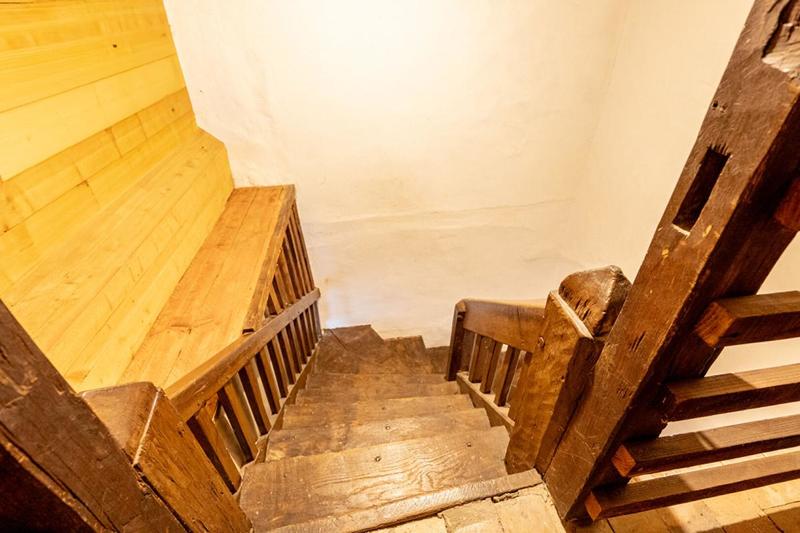 Maison - 229 m² - 8 pièces