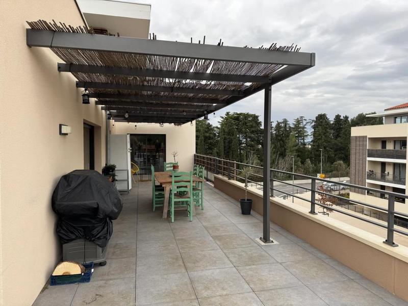 Appartement - 98 m² - 5 pièces