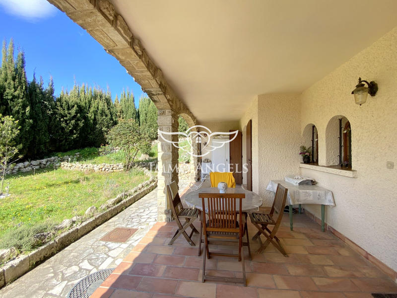 Maison - 213 m² - 7 pièces