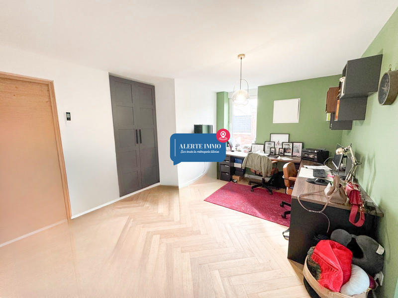 Maison - 316 m² - 10 pièces