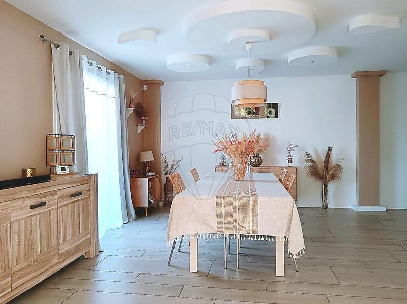 Maison - 175 m² - 6 pièces