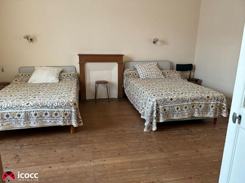 Maison - 131 m² - 9 pièces