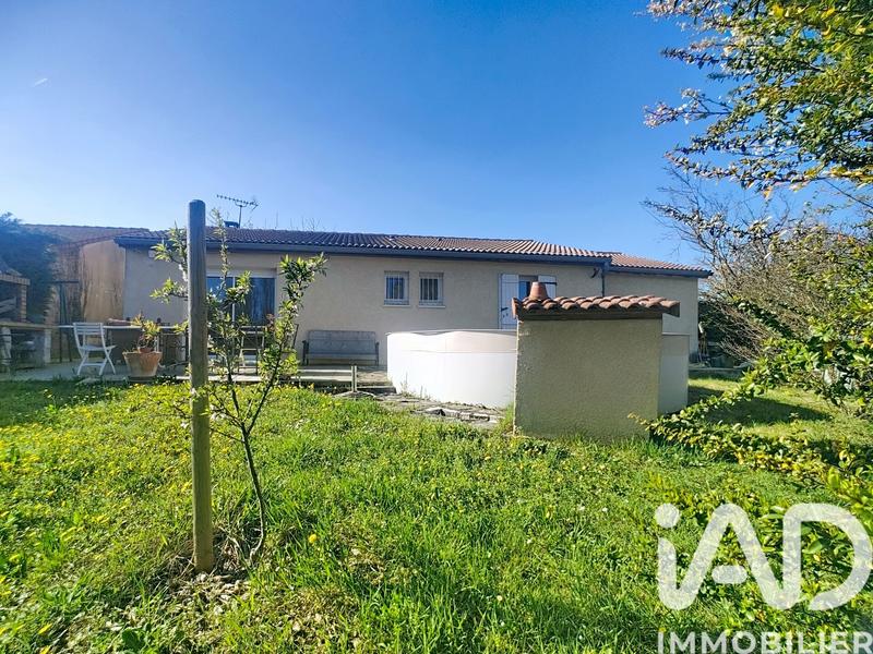 Maison - 90 m² - 5 pièces