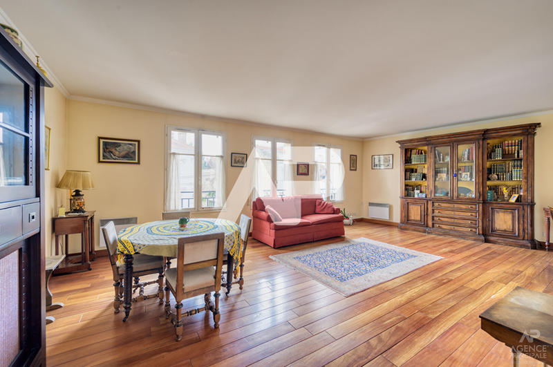 Appartement - 83 m² - 3 pièces