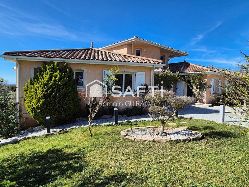 Maison - 365 m² - 8 pièces