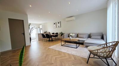 Maison - 83 m² - 5 pièces