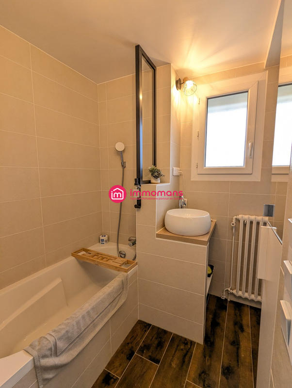 Maison - 93 m² - 4 pièces