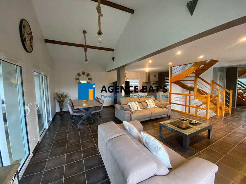 Maison - 119 m² - 5 pièces