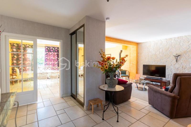 Maison - 168 m² - 8 pièces