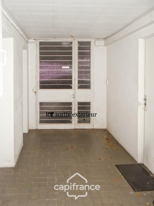 Bureau - 95 m² - 4 pièces