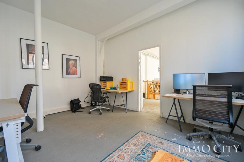 Local commercial - 61 m² - 4 pièces