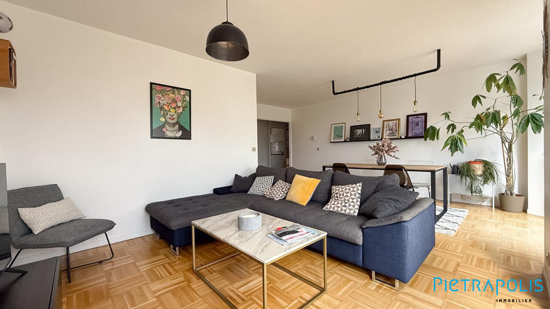 Appartement - 84 m² - 3 pièces