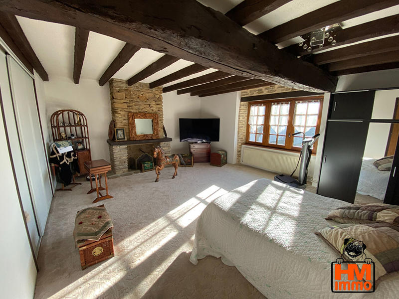 Maison - 340 m² - 6 pièces