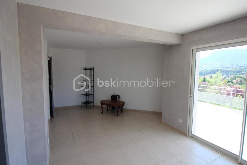 Maison traditionnelle - 171 m² - 7 pièces