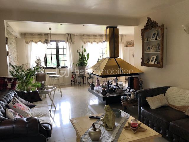 Maison - 171 m² - 6 pièces