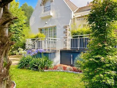 Maison - 138 m² - 5 pièces