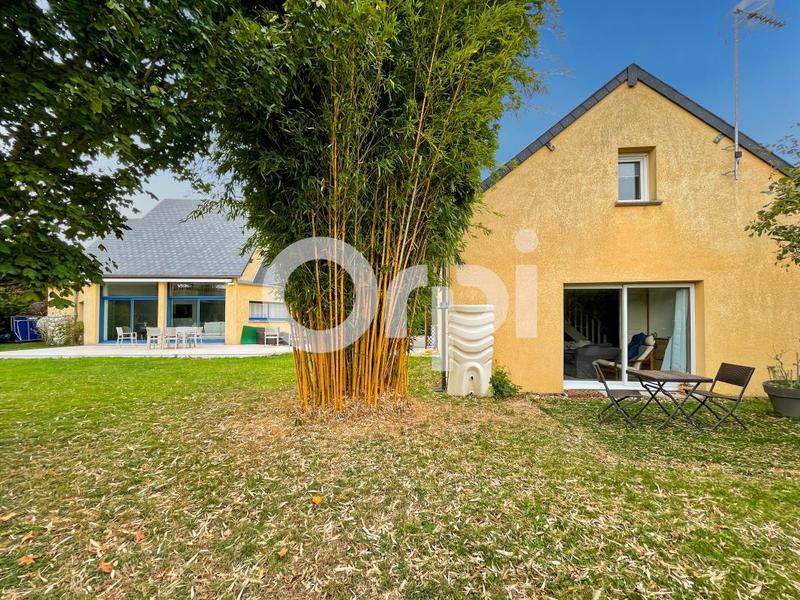 Maison - 260 m² - 9 pièces