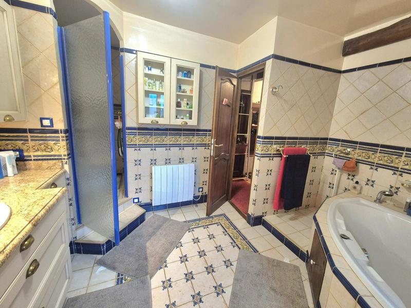 Maison - 153 m² - 5 pièces