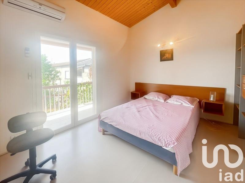 Maison - 176 m² - 8 pièces