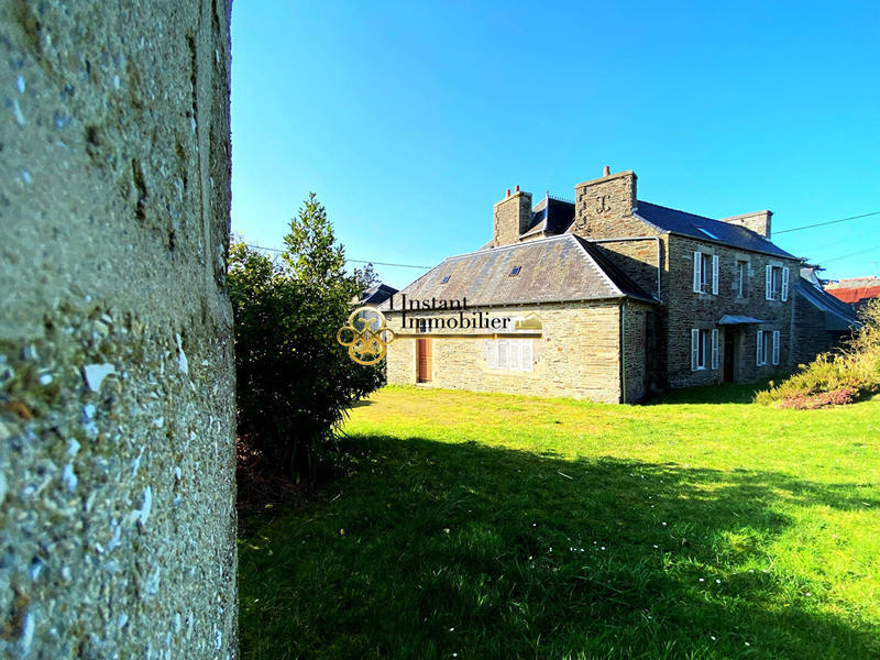 Demeure - 298 m² - 16 pièces