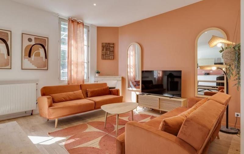 Maison - 350 m² - 15 pièces