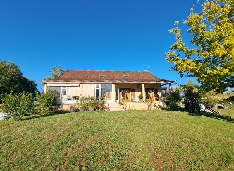 Maison - 192 m² - 6 pièces