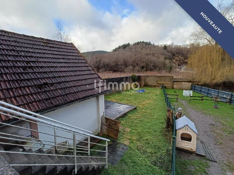 Immeuble - 241 m² - 11 pièces