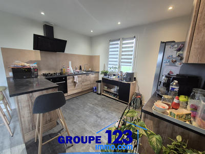 Maison - 95 m² - 4 pièces