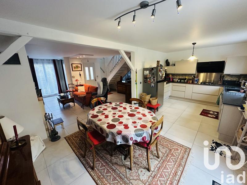 Maison - 135 m² - 8 pièces