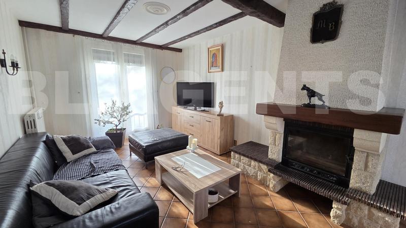 Maison - 97 m² - 5 pièces