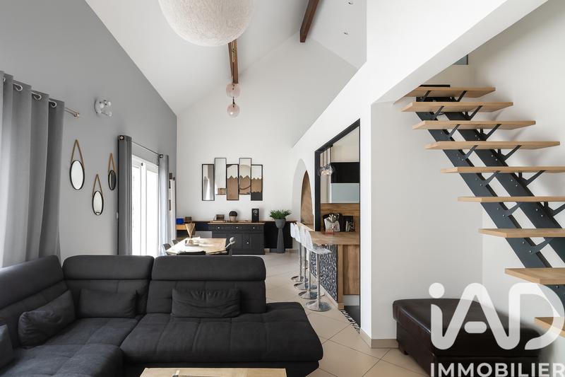 Maison - 174 m² - 7 pièces