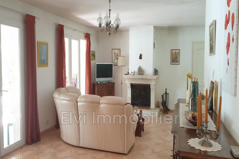 Villa - 1 500 m² - 4 pièces