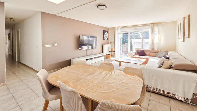 Appartement - 94 m² - 4 pièces