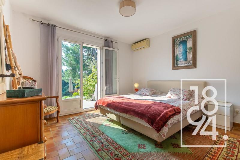 Maison - 121 m² - 5 pièces