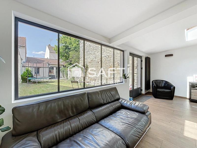 Maison - 121 m² - 6 pièces