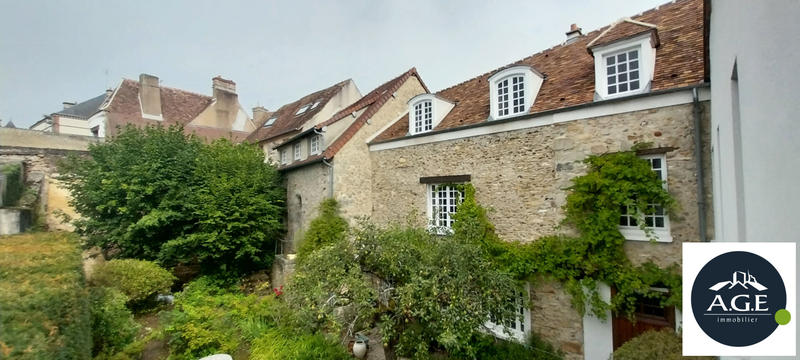 Maison - 245 m² - 6 pièces
