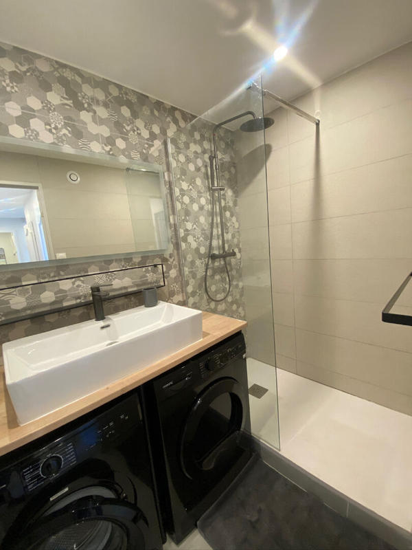 Chambre - 66 m² - 5 pièces