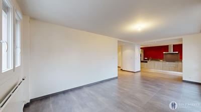 Appartement - 95 m² - 5 pièces