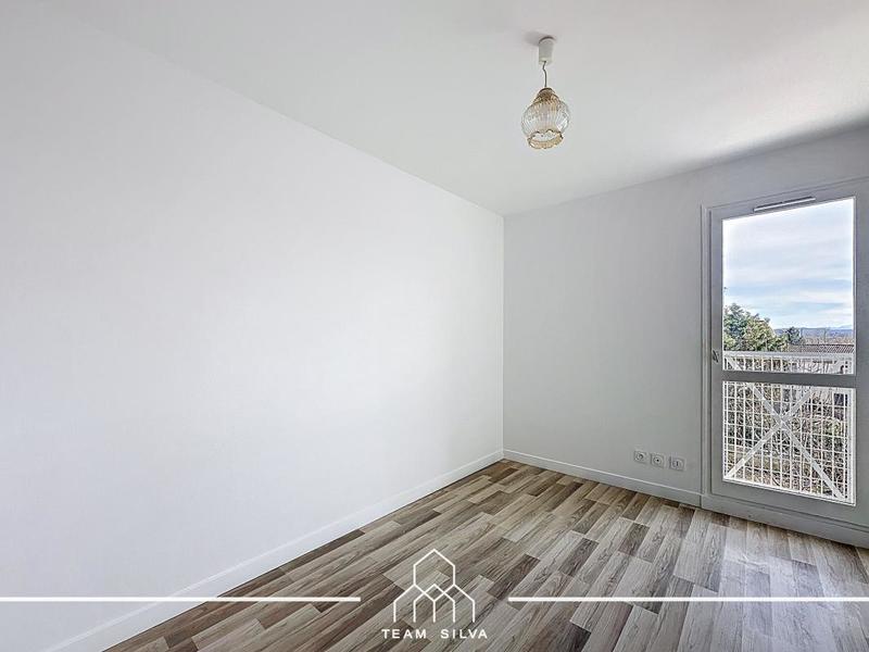 Pavillon - 93 m² - 5 pièces