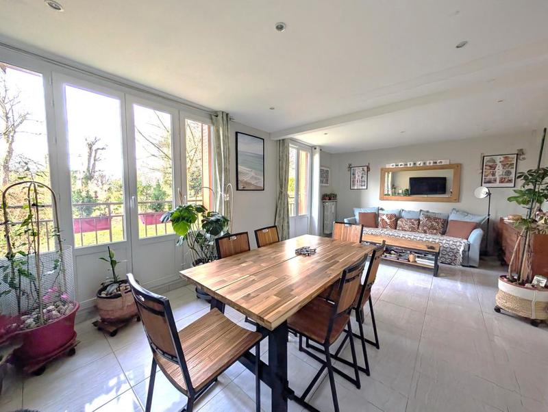 Appartement ancien - 70 m² - 3 pièces