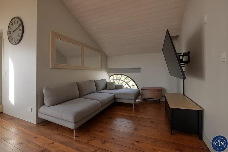 Maison - 143 m² - 5 pièces