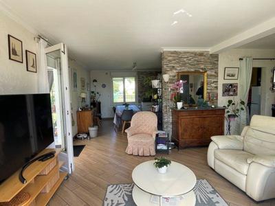 Maison - 175 m² - 9 pièces