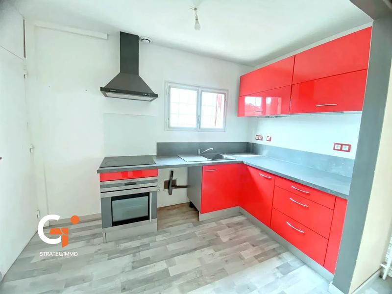 Maison - 81 m² - 5 pièces